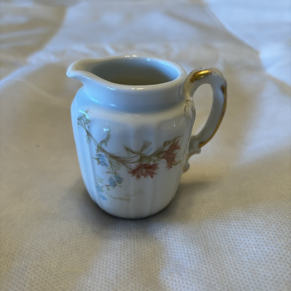 VTG HAVILAND LIMOGES France THE ST LAZARE Creamer Floral Leaves Handle Porcelain